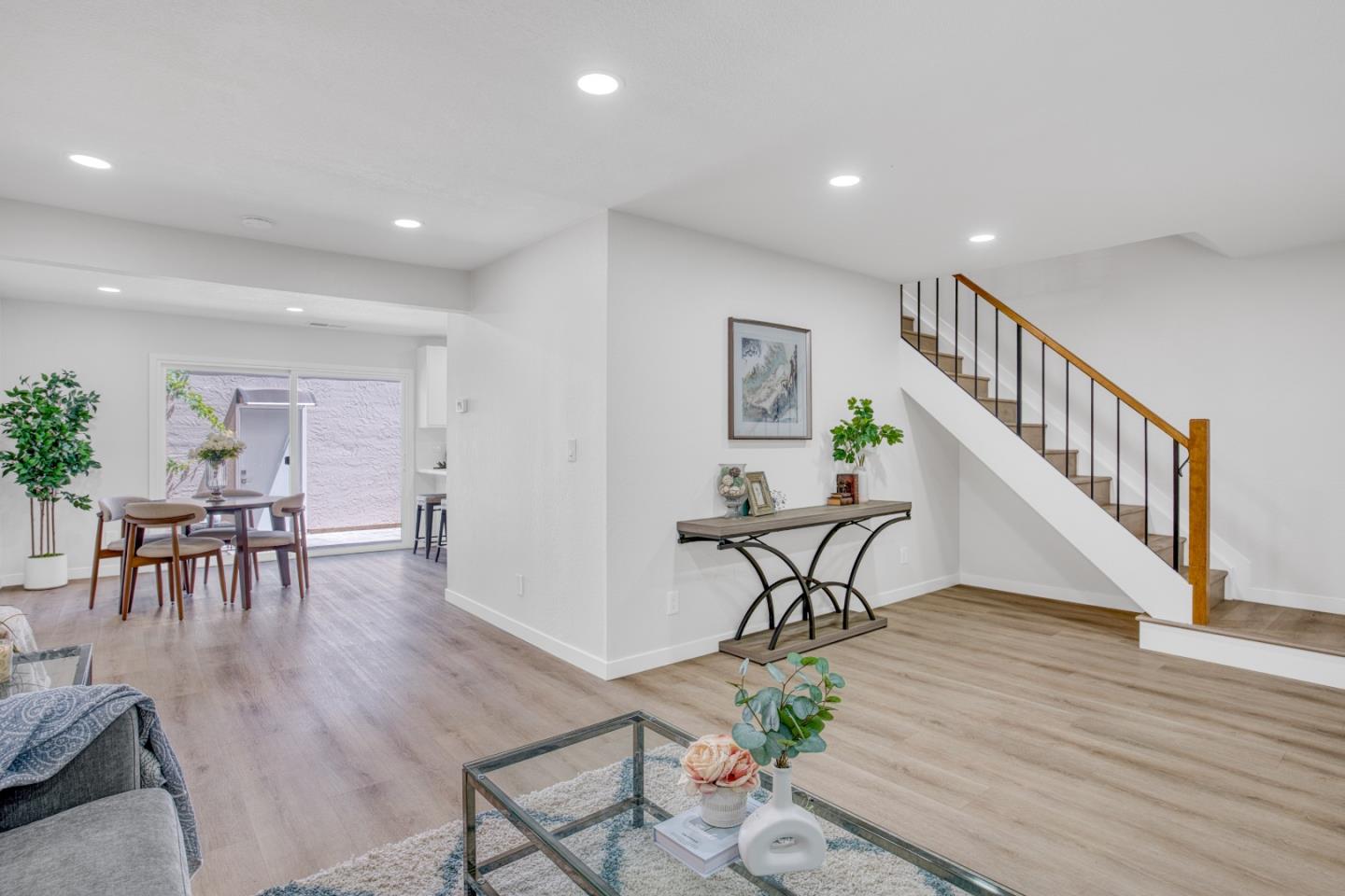 Detail Gallery Image 5 of 65 For 3016 Ironside Ct, San Jose,  CA 95132 - 4 Beds | 2/1 Baths
