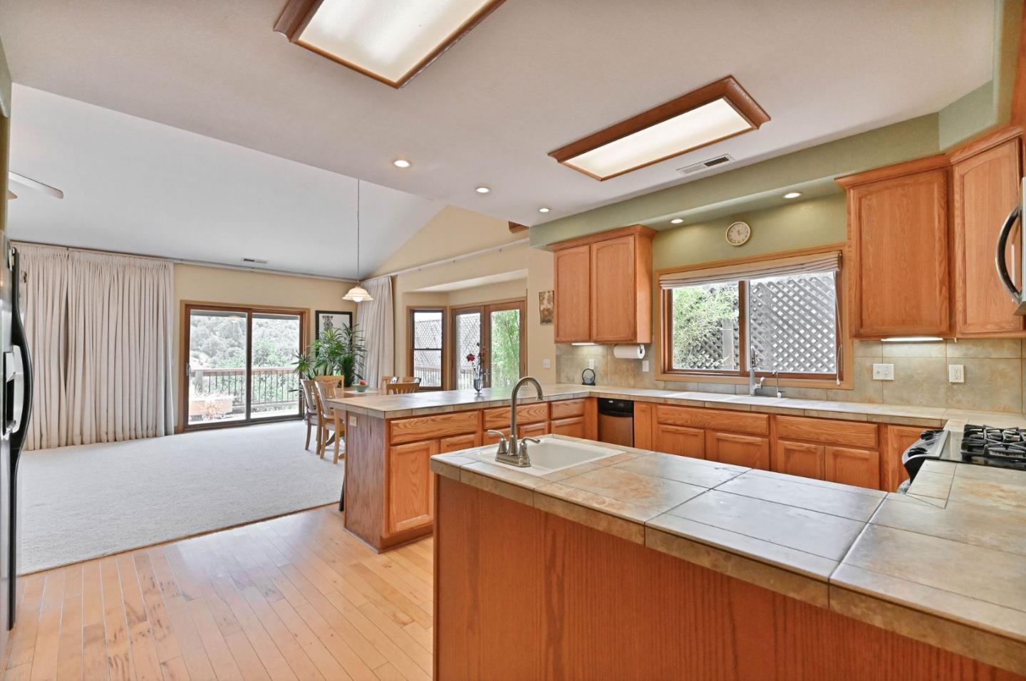 Detail Gallery Image 16 of 78 For 18757 Sunrise Way, Tuolumne,  CA 95379 - 5 Beds | 4 Baths