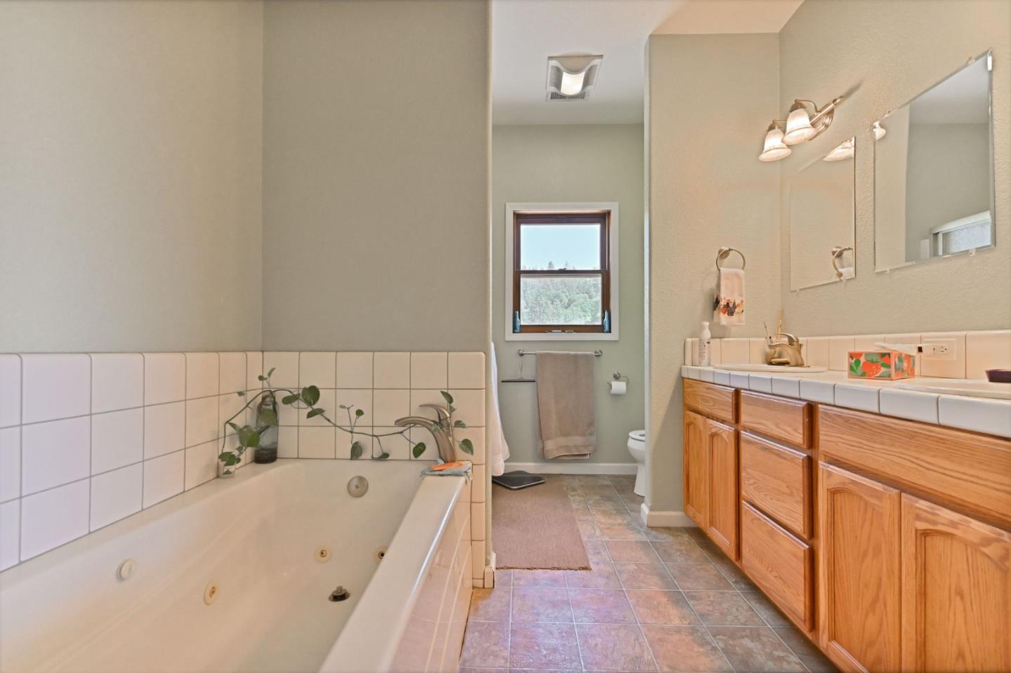 Detail Gallery Image 23 of 78 For 18757 Sunrise Way, Tuolumne,  CA 95379 - 5 Beds | 4 Baths