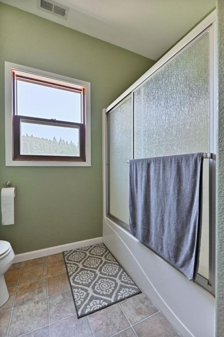 Detail Gallery Image 31 of 78 For 18757 Sunrise Way, Tuolumne,  CA 95379 - 5 Beds | 4 Baths