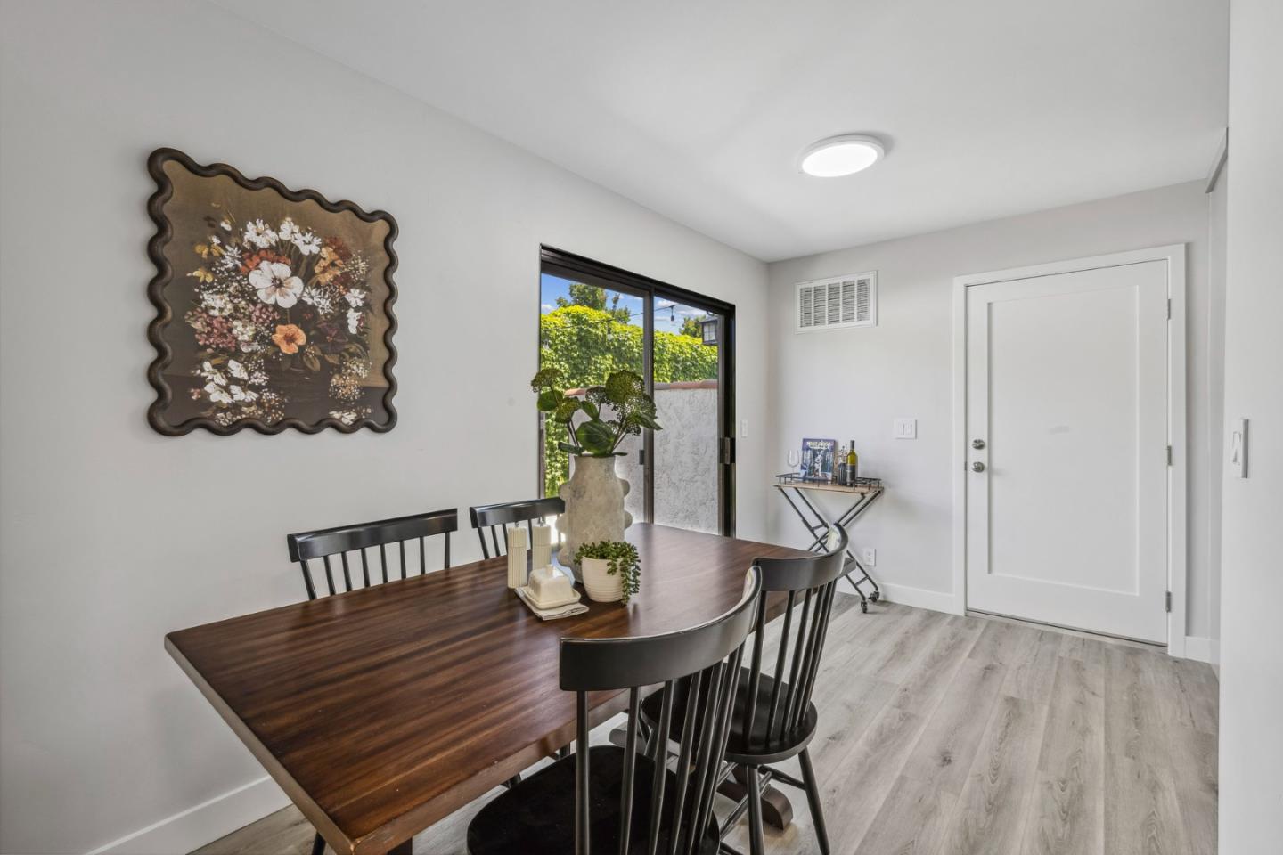 Detail Gallery Image 10 of 42 For 8448 Delta Dr, Gilroy,  CA 95020 - 2 Beds | 1/1 Baths