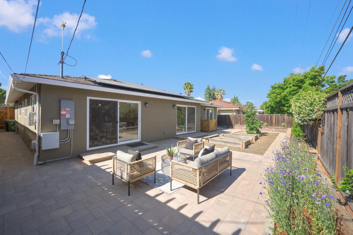 Detail Gallery Image 35 of 46 For 1682 Noreen Dr, San Jose,  CA 95124 - 3 Beds | 2 Baths