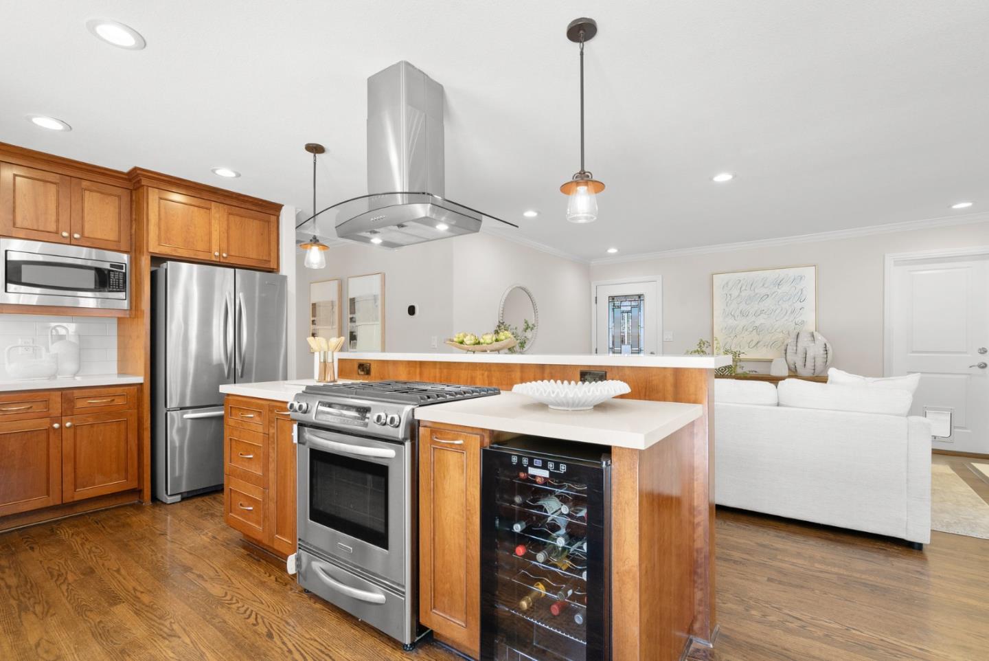 Detail Gallery Image 11 of 35 For 1967 Bernice Way, San Jose,  CA 95124 - 3 Beds | 1 Baths