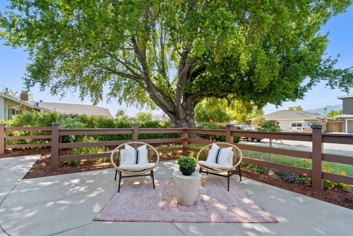 Detail Gallery Image 3 of 35 For 1967 Bernice Way, San Jose,  CA 95124 - 3 Beds | 1 Baths