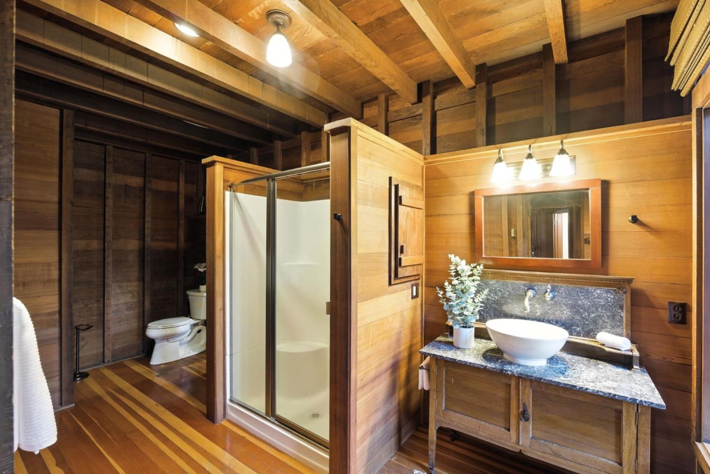 Detail Gallery Image 20 of 46 For 600 Martin St, Monterey,  CA 93940 - 6 Beds | 4/1 Baths
