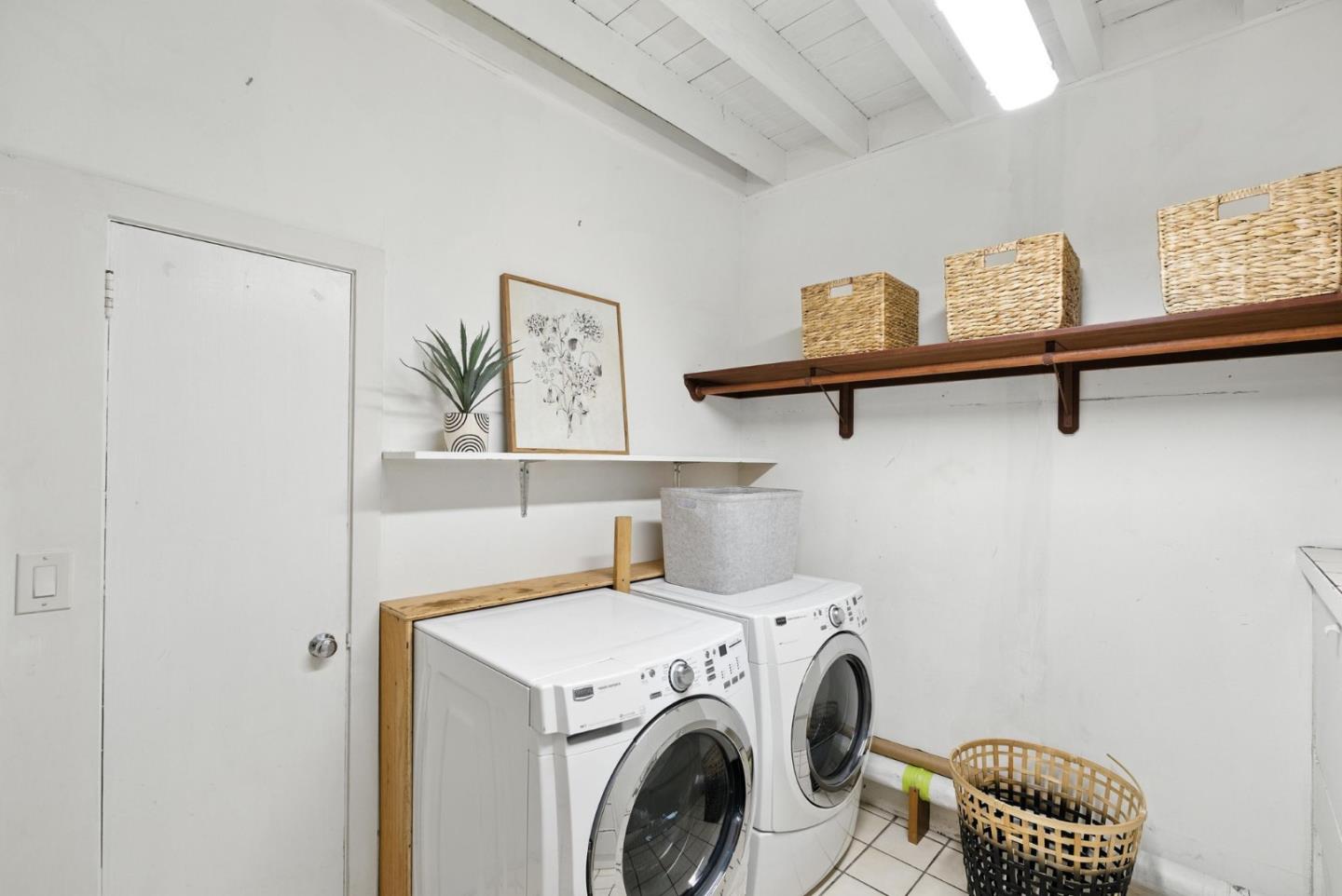 Detail Gallery Image 23 of 46 For 600 Martin St, Monterey,  CA 93940 - 6 Beds | 4/1 Baths
