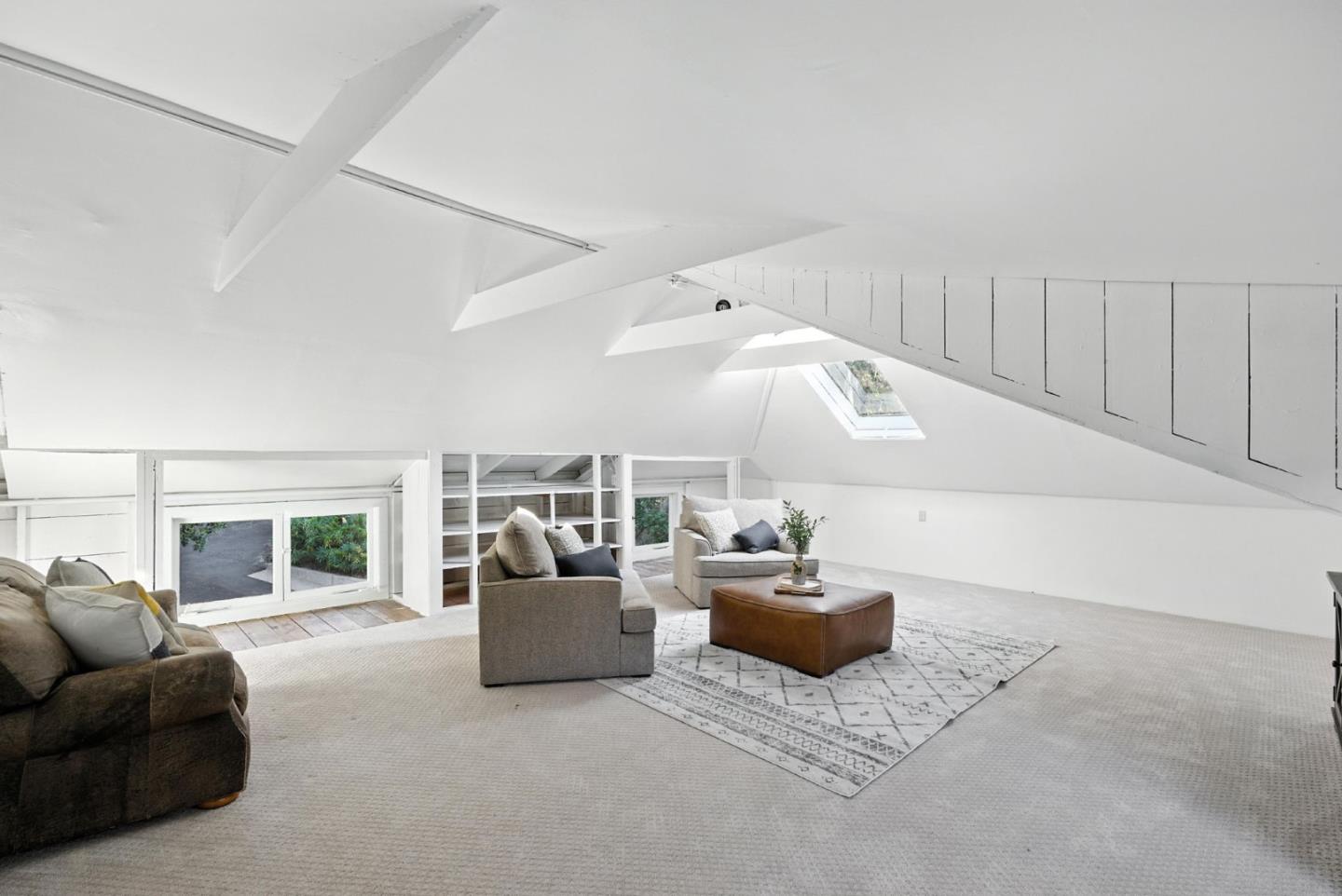 Detail Gallery Image 33 of 46 For 600 Martin St, Monterey,  CA 93940 - 6 Beds | 4/1 Baths