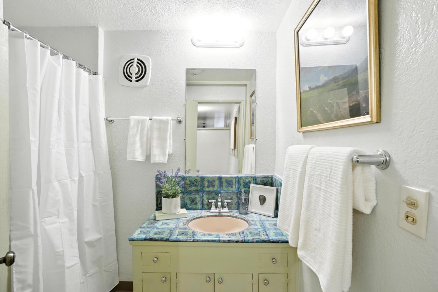 Detail Gallery Image 40 of 46 For 600 Martin St, Monterey,  CA 93940 - 6 Beds | 4/1 Baths