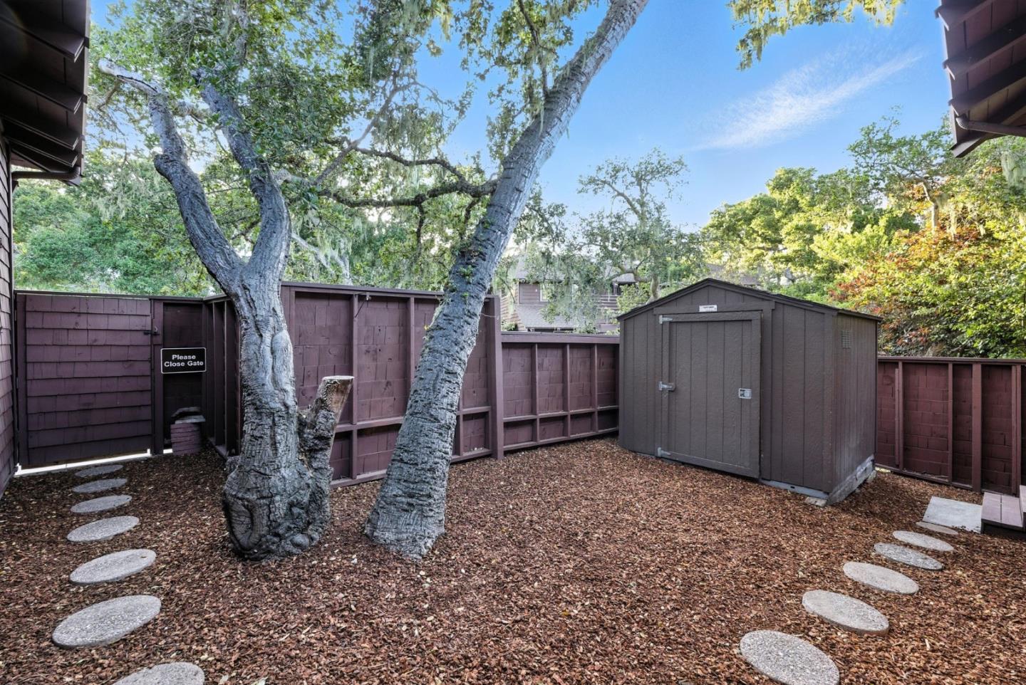 Detail Gallery Image 42 of 46 For 600 Martin St, Monterey,  CA 93940 - 6 Beds | 4/1 Baths