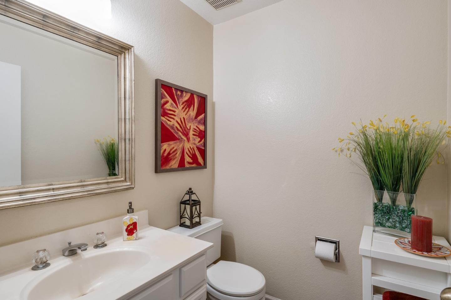 Detail Gallery Image 14 of 37 For 290 Bonita Ln, Foster City,  CA 94404 - 3 Beds | 2/1 Baths