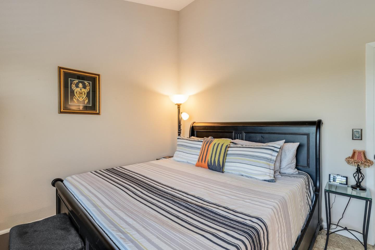 Detail Gallery Image 19 of 37 For 290 Bonita Ln, Foster City,  CA 94404 - 3 Beds | 2/1 Baths