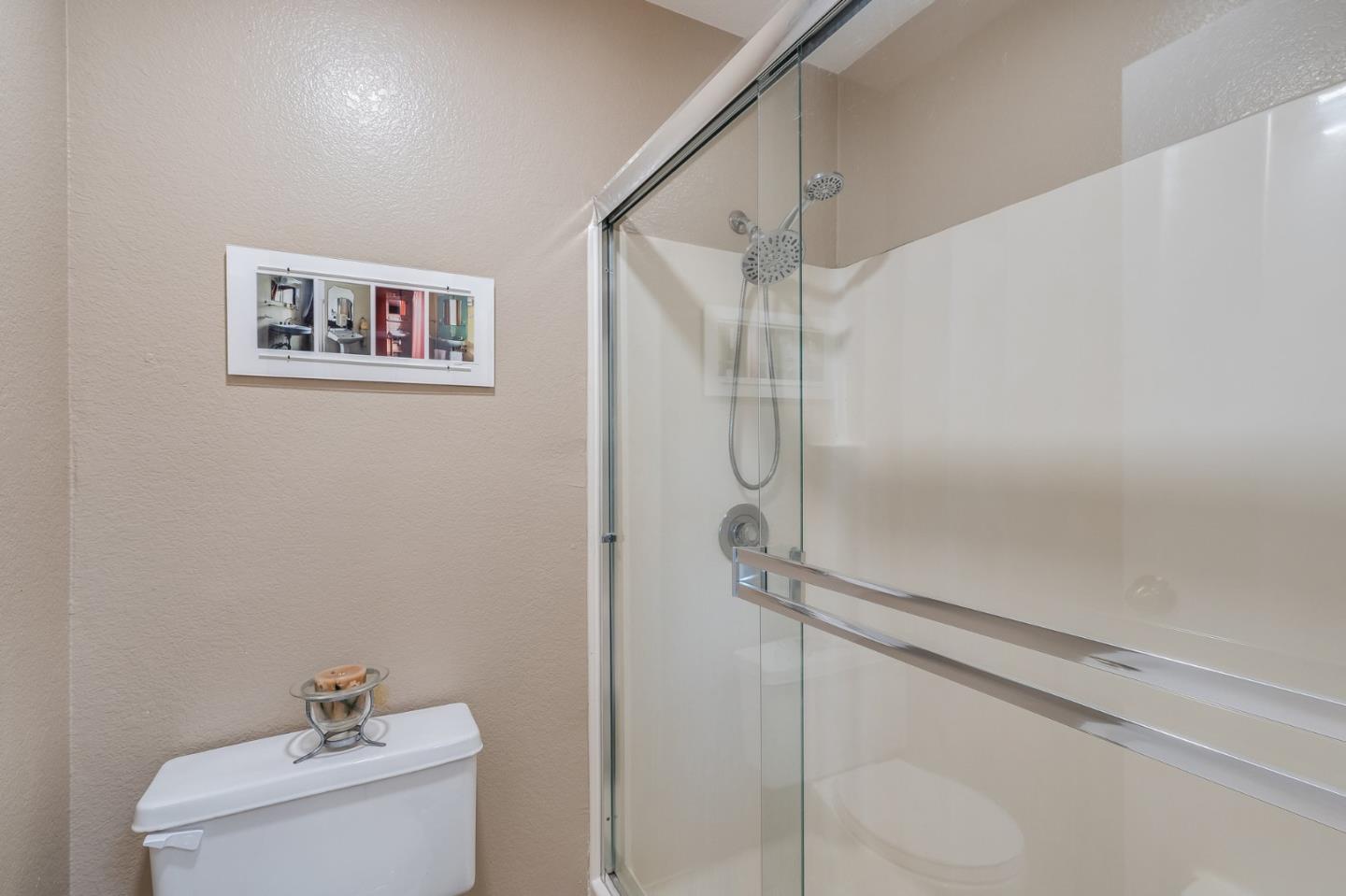 Detail Gallery Image 23 of 37 For 290 Bonita Ln, Foster City,  CA 94404 - 3 Beds | 2/1 Baths