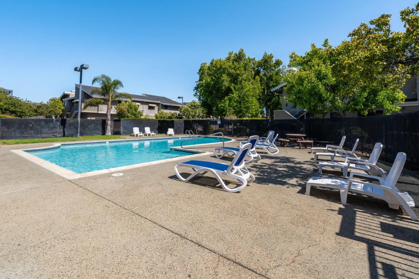 Detail Gallery Image 35 of 37 For 290 Bonita Ln, Foster City,  CA 94404 - 3 Beds | 2/1 Baths