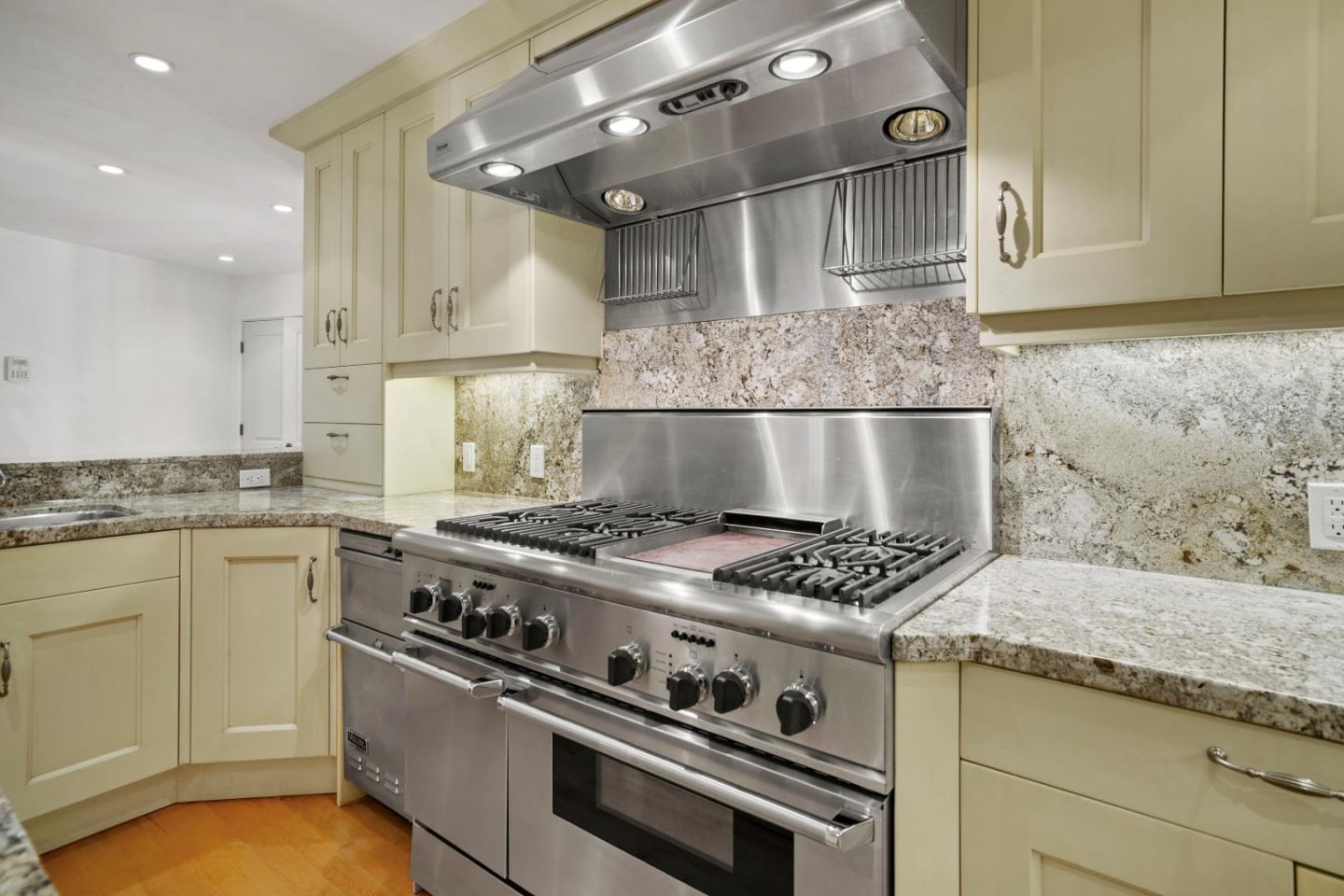 Detail Gallery Image 12 of 27 For 1030 Vaquero Rd, Pebble Beach,  CA 93953 - 4 Beds | 2/1 Baths