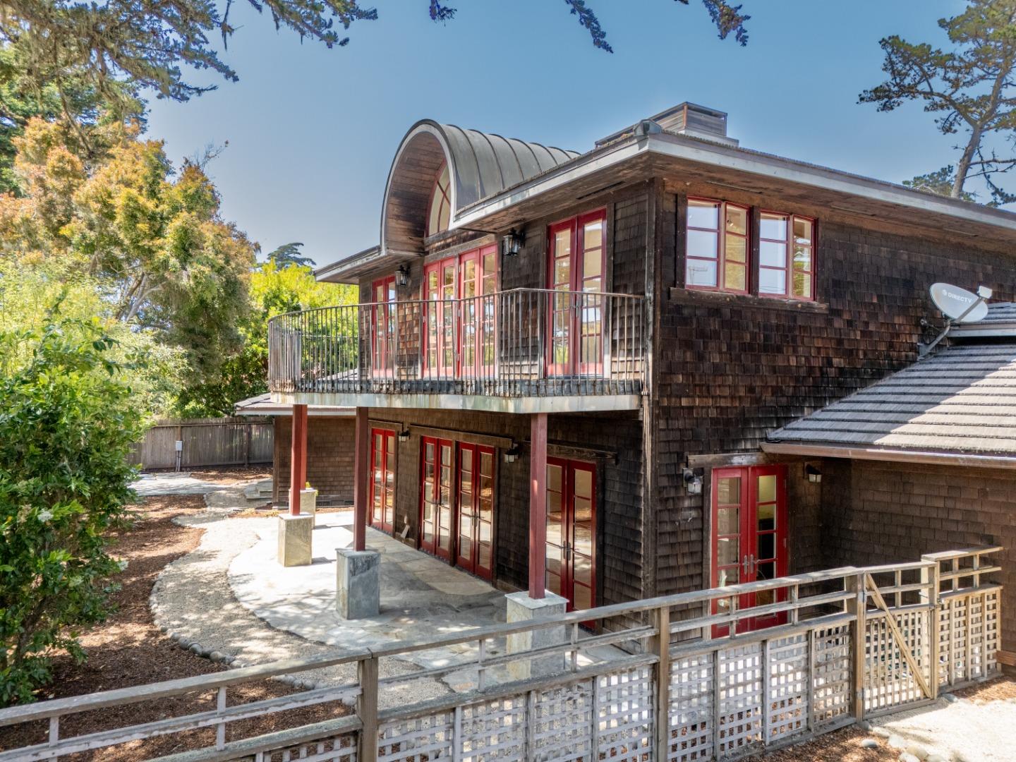 Detail Gallery Image 25 of 27 For 1030 Vaquero Rd, Pebble Beach,  CA 93953 - 4 Beds | 2/1 Baths