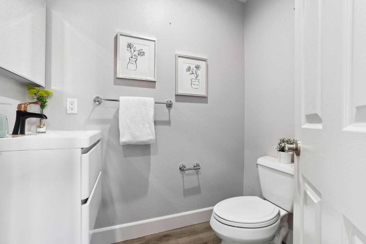 Detail Gallery Image 23 of 52 For 280 Wildhorse Ct, San Jose,  CA 95138 - 5 Beds | 3/1 Baths