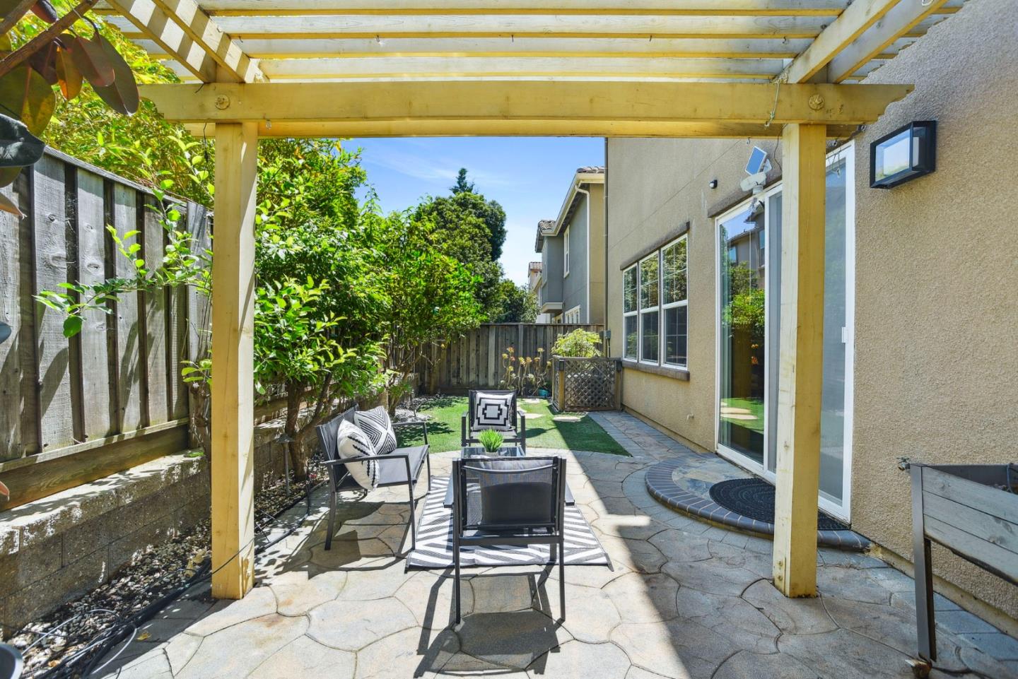 Detail Gallery Image 26 of 52 For 280 Wildhorse Ct, San Jose,  CA 95138 - 5 Beds | 3/1 Baths
