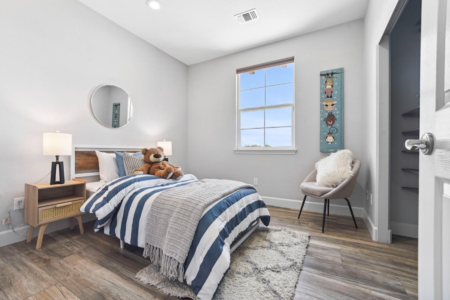 Detail Gallery Image 35 of 52 For 280 Wildhorse Ct, San Jose,  CA 95138 - 5 Beds | 3/1 Baths