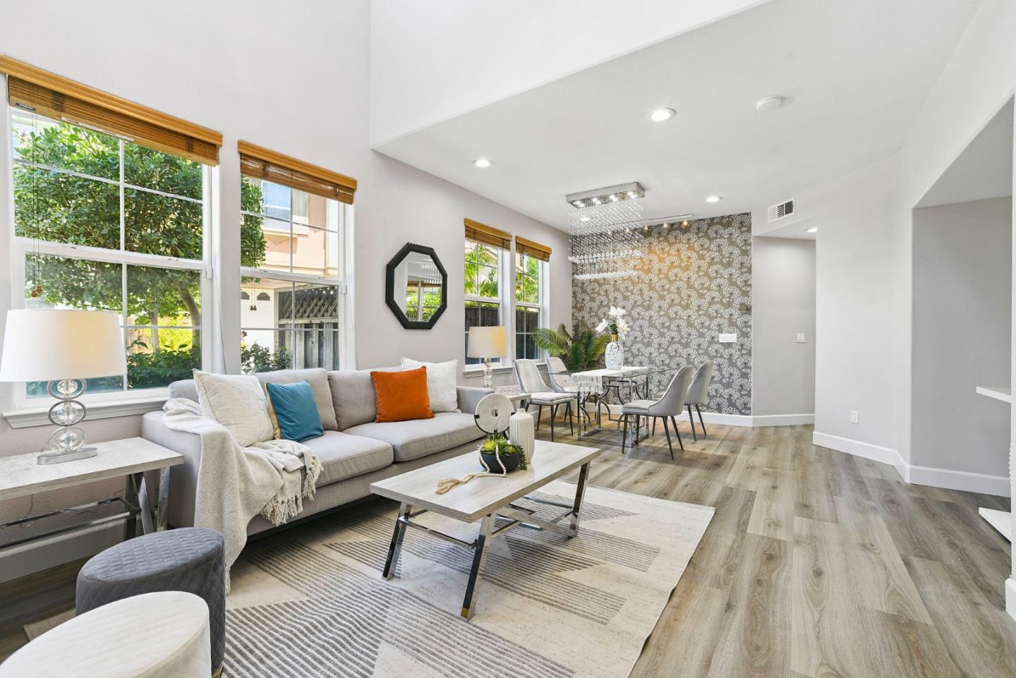 Detail Gallery Image 7 of 52 For 280 Wildhorse Ct, San Jose,  CA 95138 - 5 Beds | 3/1 Baths
