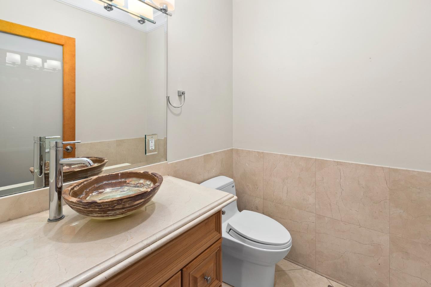 Detail Gallery Image 14 of 37 For 436 Summit Dr, Redwood City,  CA 94062 - 5 Beds | 6/1 Baths