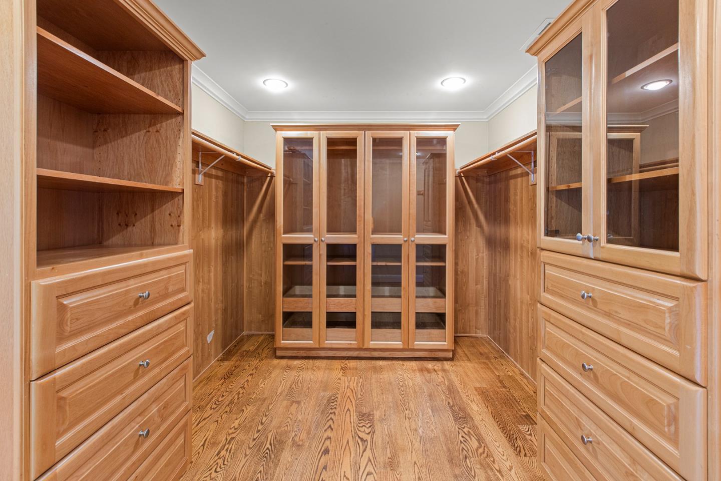 Detail Gallery Image 21 of 37 For 436 Summit Dr, Redwood City,  CA 94062 - 5 Beds | 6/1 Baths