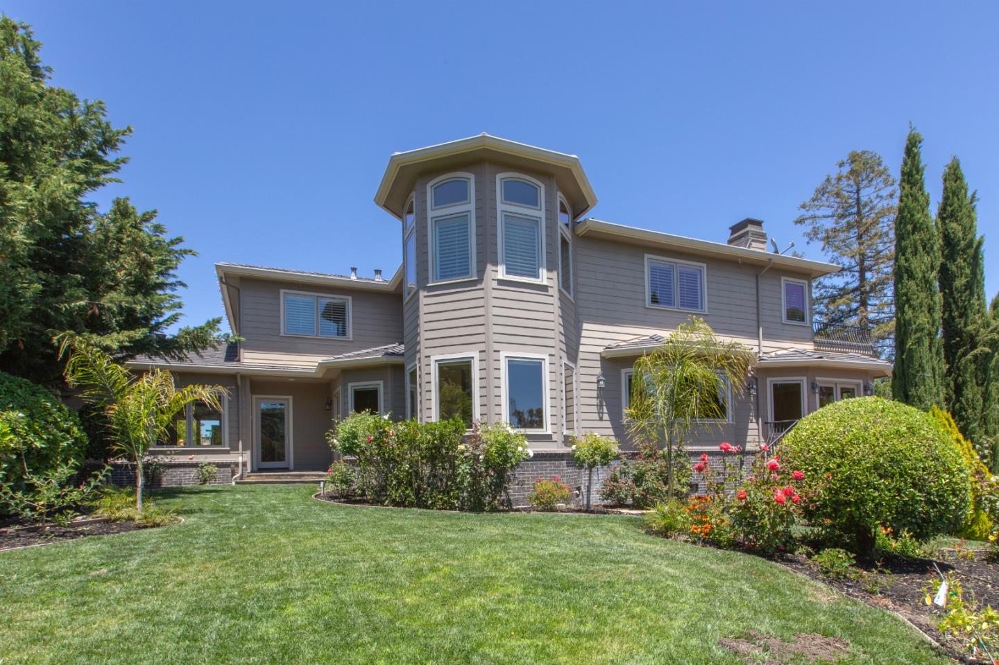 Detail Gallery Image 32 of 37 For 436 Summit Dr, Redwood City,  CA 94062 - 5 Beds | 6/1 Baths