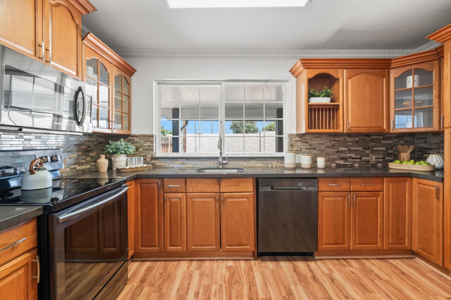 Detail Gallery Image 21 of 66 For 1459 Blackfield Dr, Santa Clara,  CA 95051 - 4 Beds | 3 Baths