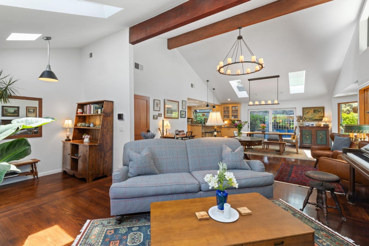 Detail Gallery Image 6 of 38 For 18051 Idylwild Rd, Los Gatos,  CA 95033 - 3 Beds | 2 Baths