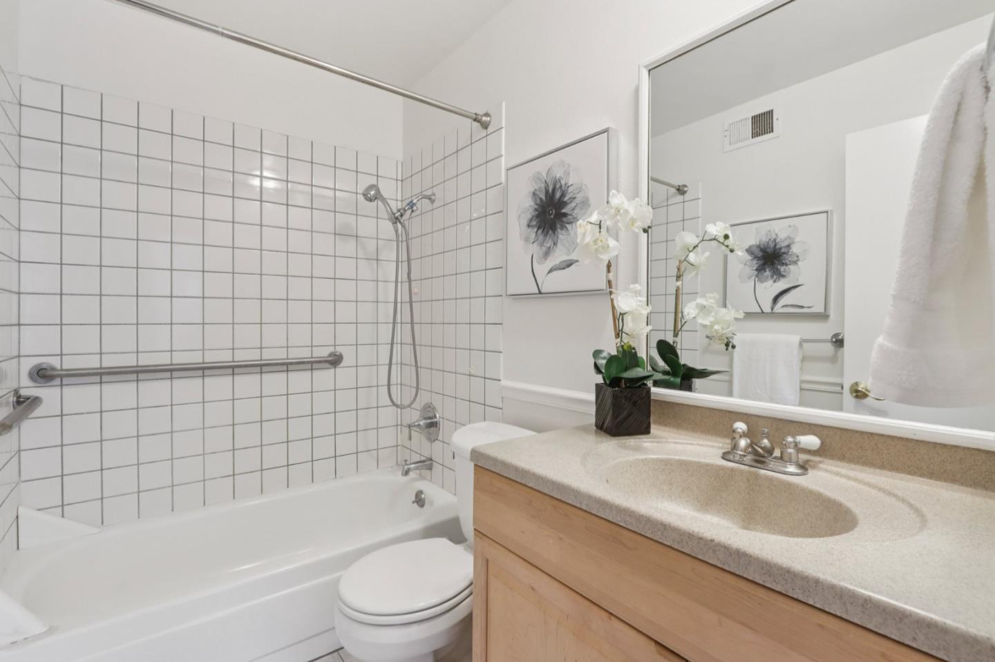Detail Gallery Image 19 of 31 For 390 Bluefield Dr, San Jose,  CA 95136 - 4 Beds | 2 Baths