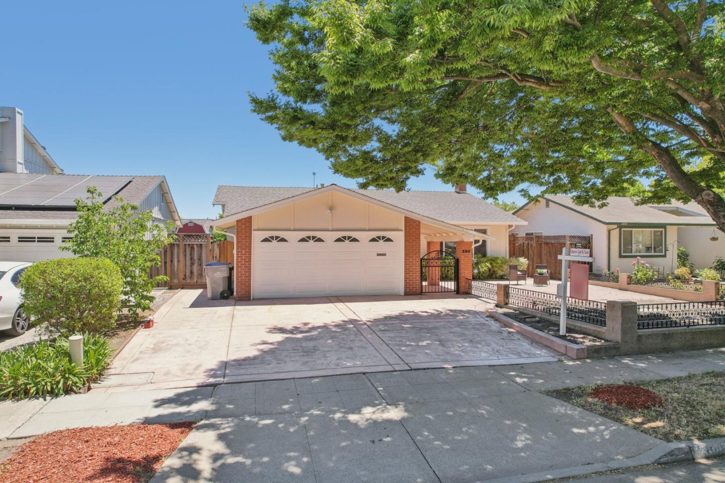 Detail Gallery Image 29 of 31 For 390 Bluefield Dr, San Jose,  CA 95136 - 4 Beds | 2 Baths