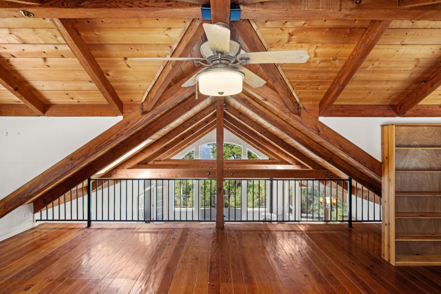 Detail Gallery Image 14 of 50 For 39537 Laurel Springs, Carmel Valley,  CA 93924 - 2 Beds | 3 Baths