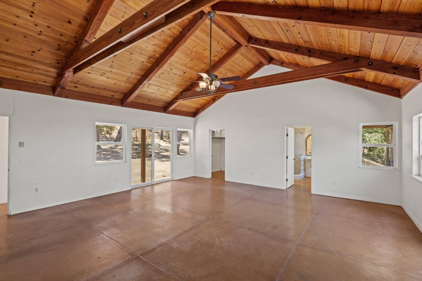 Detail Gallery Image 15 of 50 For 39537 Laurel Springs, Carmel Valley,  CA 93924 - 2 Beds | 3 Baths