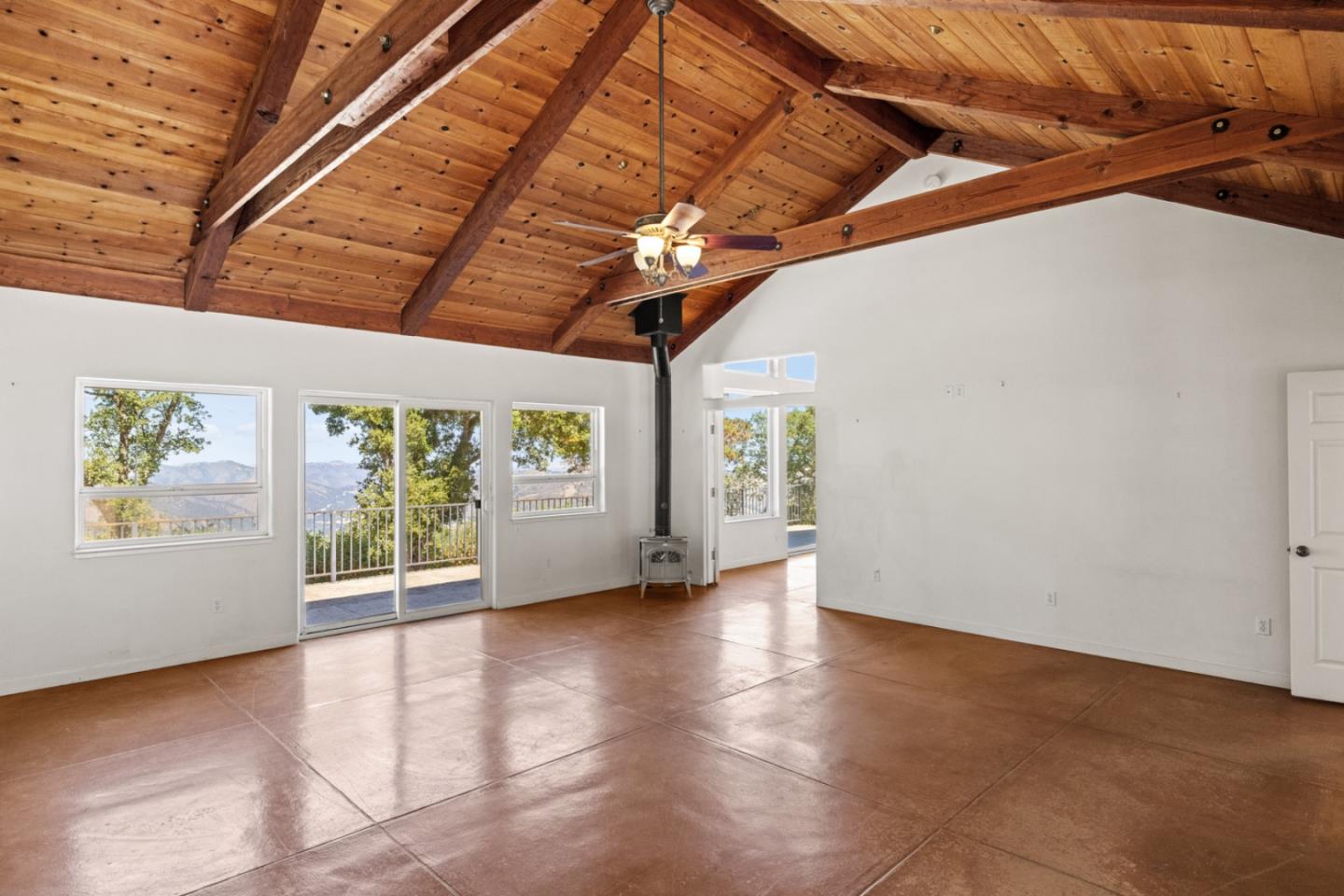Detail Gallery Image 19 of 50 For 39537 Laurel Springs, Carmel Valley,  CA 93924 - 2 Beds | 3 Baths