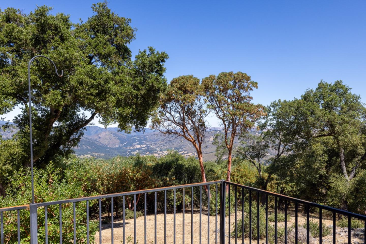 Detail Gallery Image 48 of 50 For 39537 Laurel Springs, Carmel Valley,  CA 93924 - 2 Beds | 3 Baths