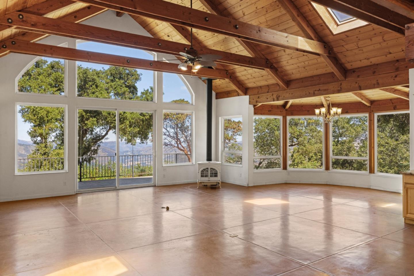 Detail Gallery Image 5 of 50 For 39537 Laurel Springs, Carmel Valley,  CA 93924 - 2 Beds | 3 Baths