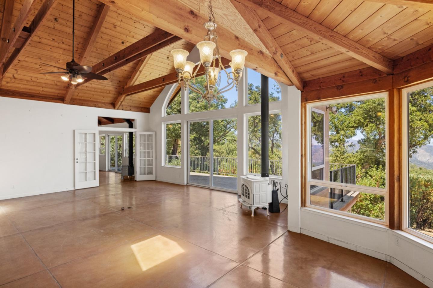 Detail Gallery Image 8 of 50 For 39537 Laurel Springs, Carmel Valley,  CA 93924 - 2 Beds | 3 Baths
