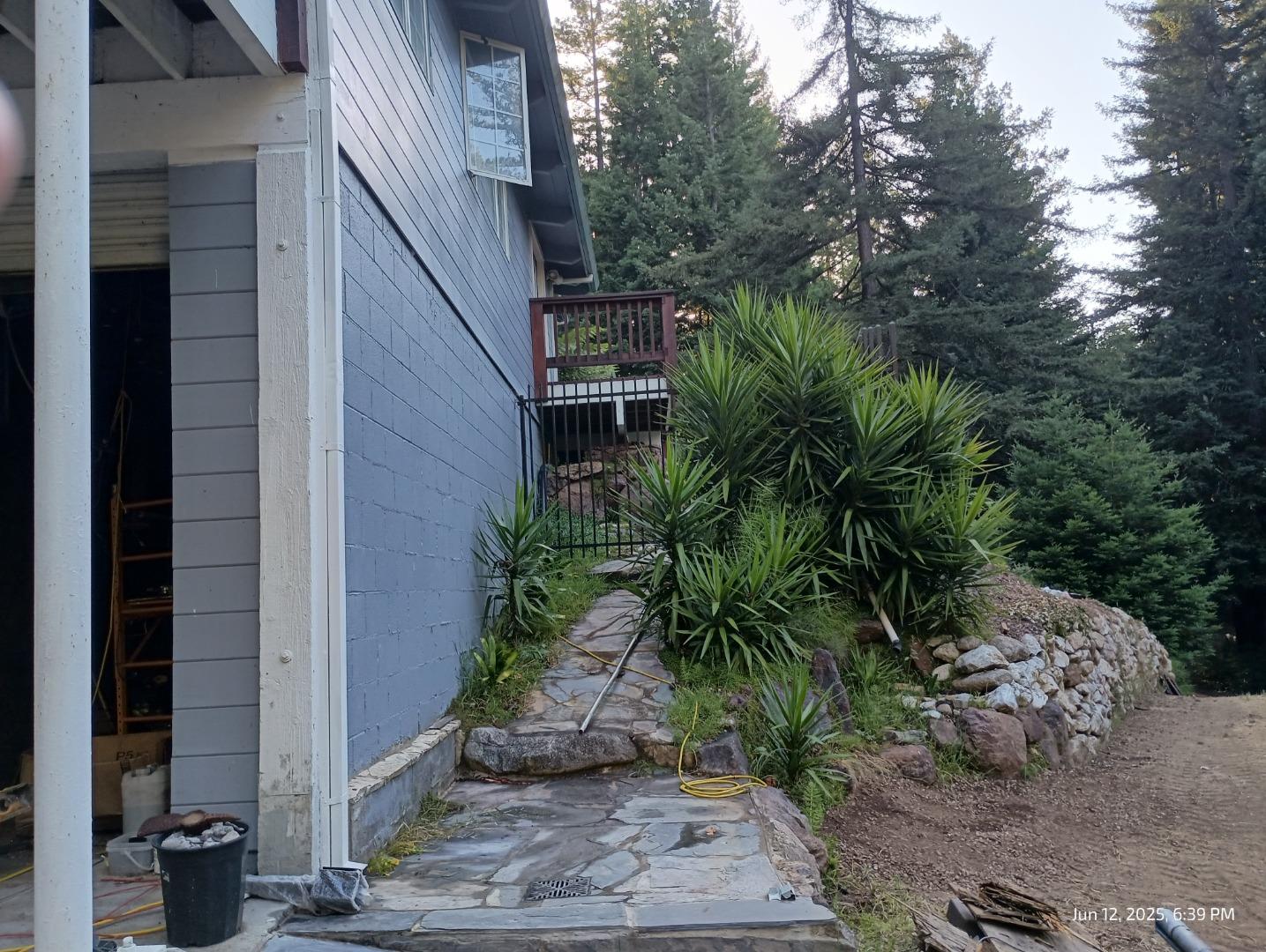 Detail Gallery Image 8 of 15 For 245 Northridge Dr, Scotts Valley,  CA 95066 - 4 Beds | 2/1 Baths