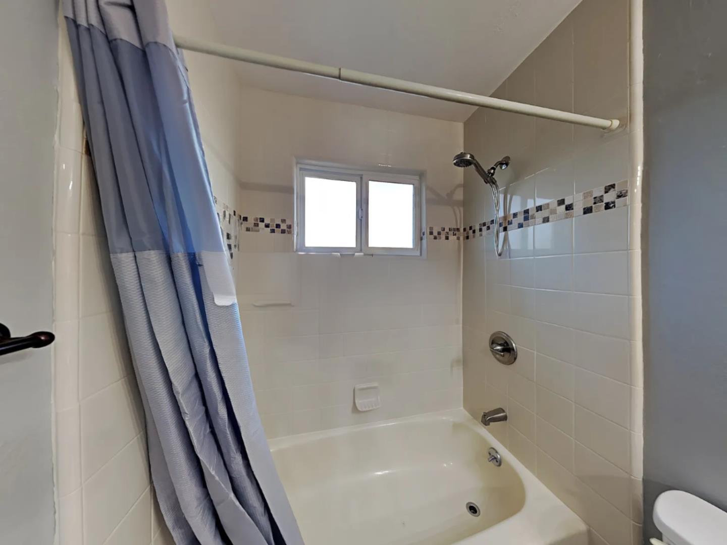 Detail Gallery Image 3 of 8 For 7223 Oconee Ct, Citrus Heights,  CA 95610 - – Beds | – Baths