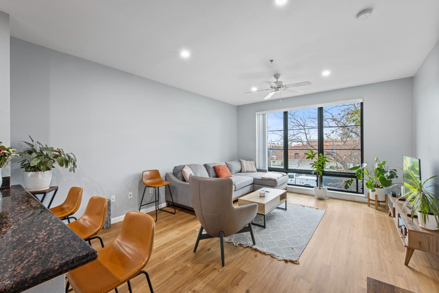 Detail Gallery Image 10 of 30 For 1060 S 3rd St #233,  San Jose,  CA 95112 - 1 Beds | 1 Baths