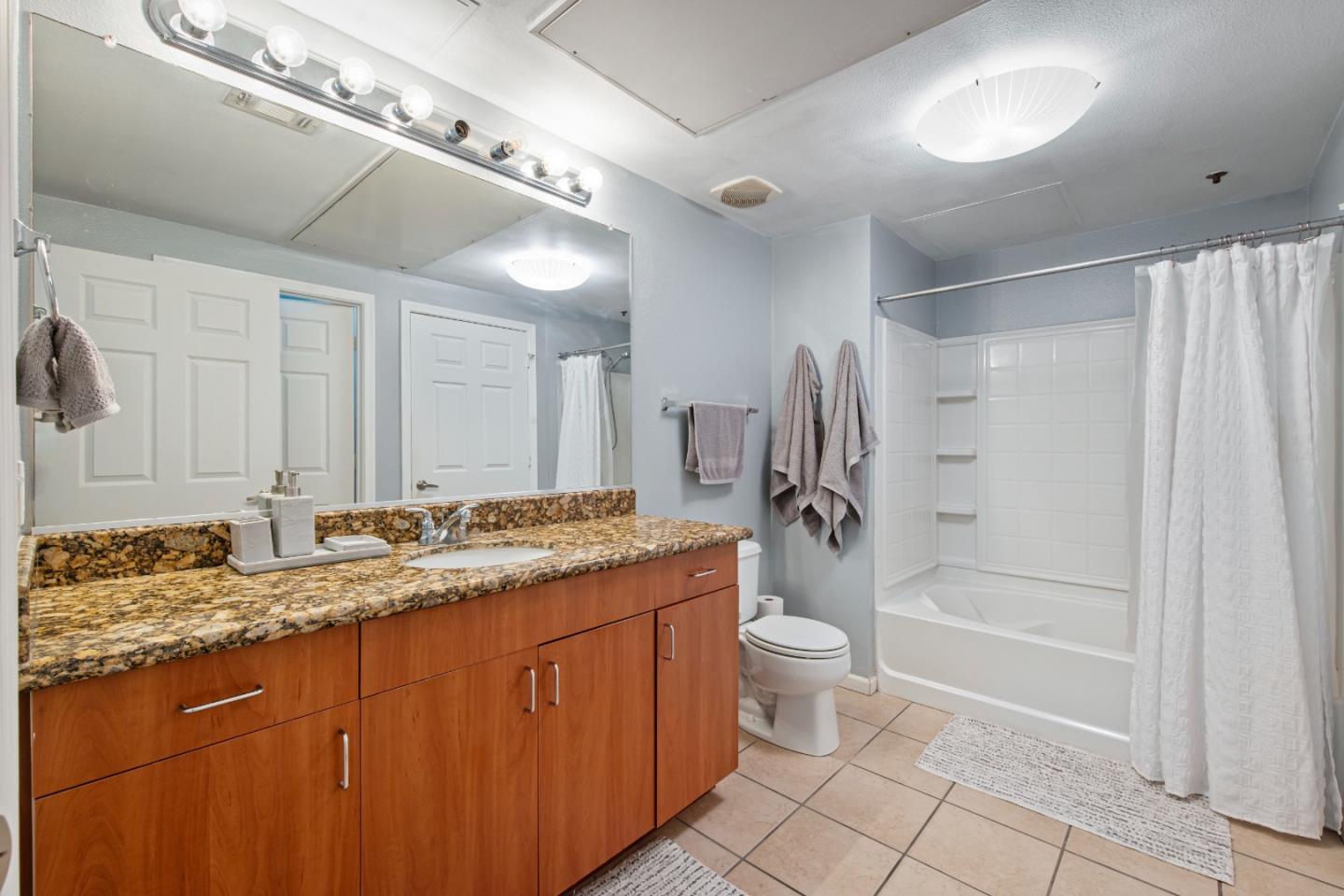 Detail Gallery Image 15 of 30 For 1060 S 3rd St #233,  San Jose,  CA 95112 - 1 Beds | 1 Baths