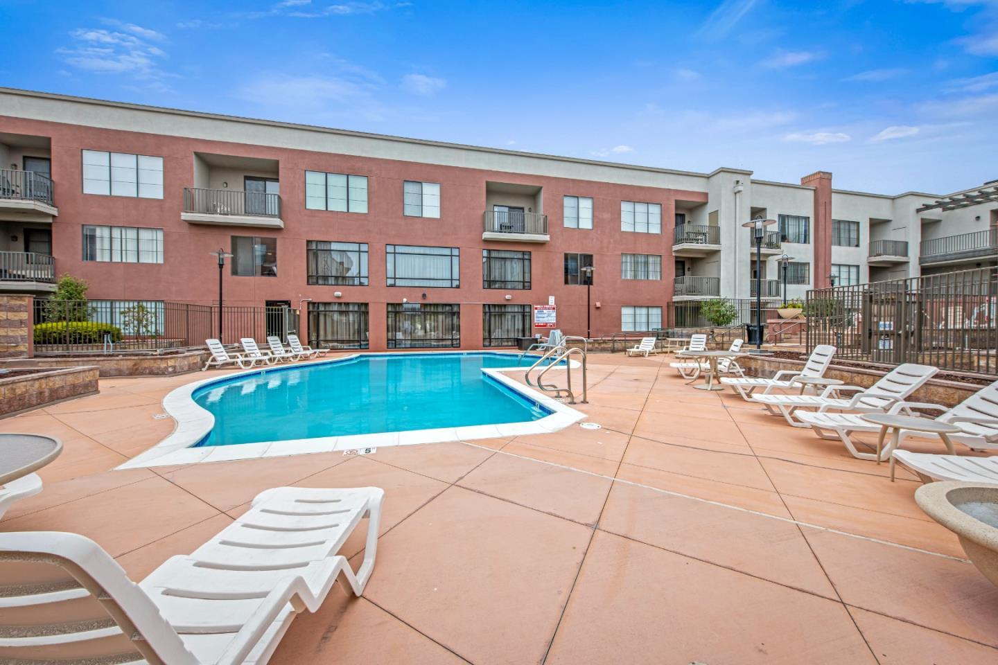 Detail Gallery Image 25 of 30 For 1060 S 3rd St #233,  San Jose,  CA 95112 - 1 Beds | 1 Baths