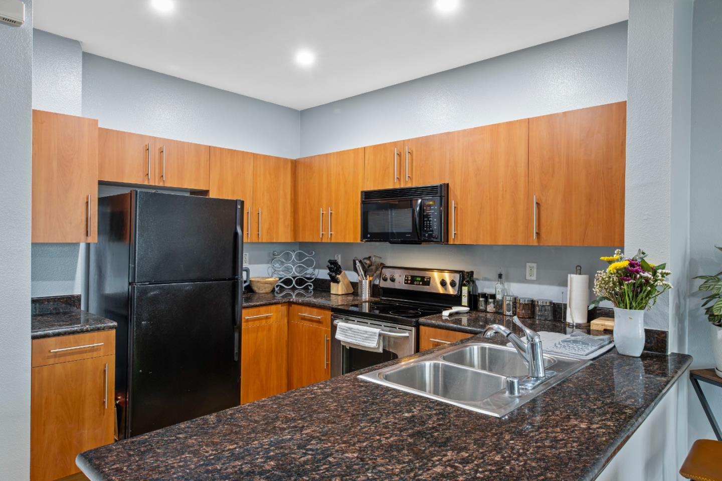 Detail Gallery Image 6 of 30 For 1060 S 3rd St #233,  San Jose,  CA 95112 - 1 Beds | 1 Baths
