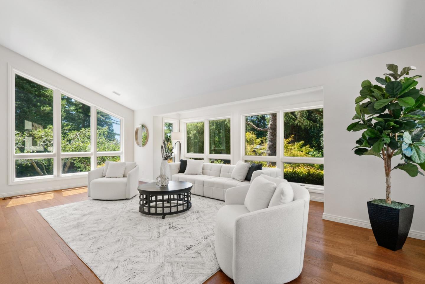 Detail Gallery Image 19 of 117 For 29 Kite Hill Rd, Santa Cruz,  CA 95060 - 3 Beds | 2/1 Baths