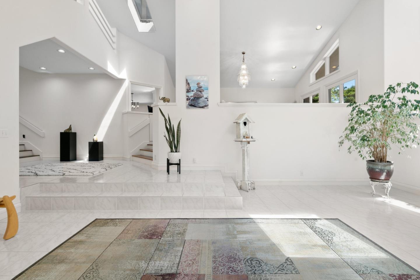 Detail Gallery Image 2 of 117 For 29 Kite Hill Rd, Santa Cruz,  CA 95060 - 3 Beds | 2/1 Baths