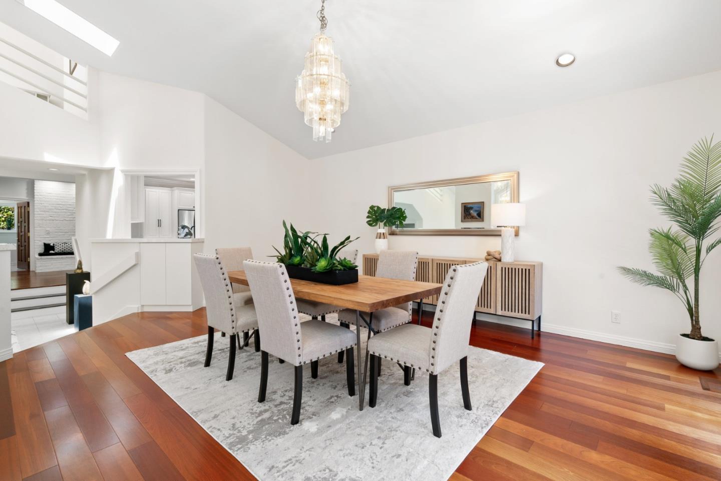 Detail Gallery Image 26 of 117 For 29 Kite Hill Rd, Santa Cruz,  CA 95060 - 3 Beds | 2/1 Baths