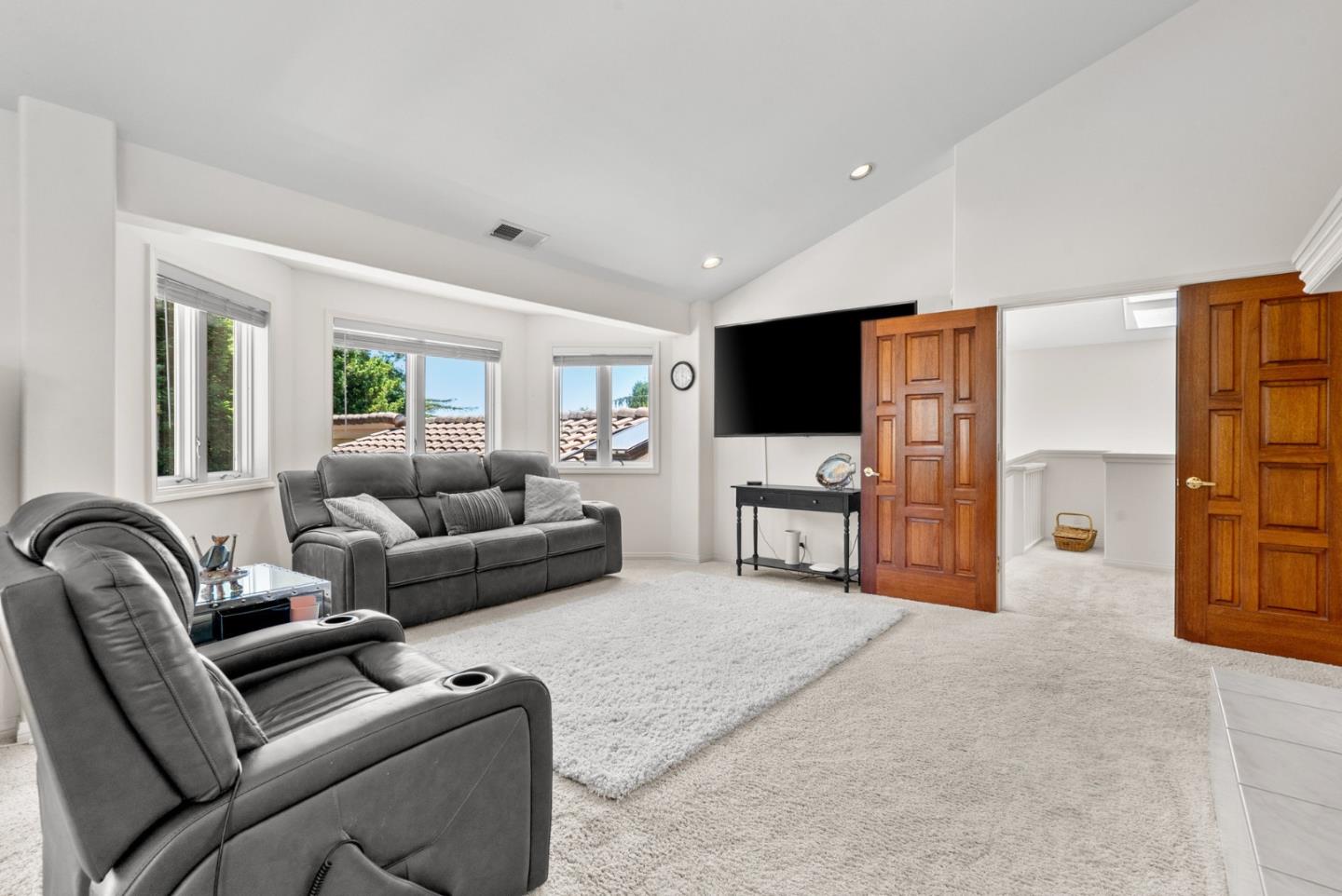 Detail Gallery Image 30 of 117 For 29 Kite Hill Rd, Santa Cruz,  CA 95060 - 3 Beds | 2/1 Baths
