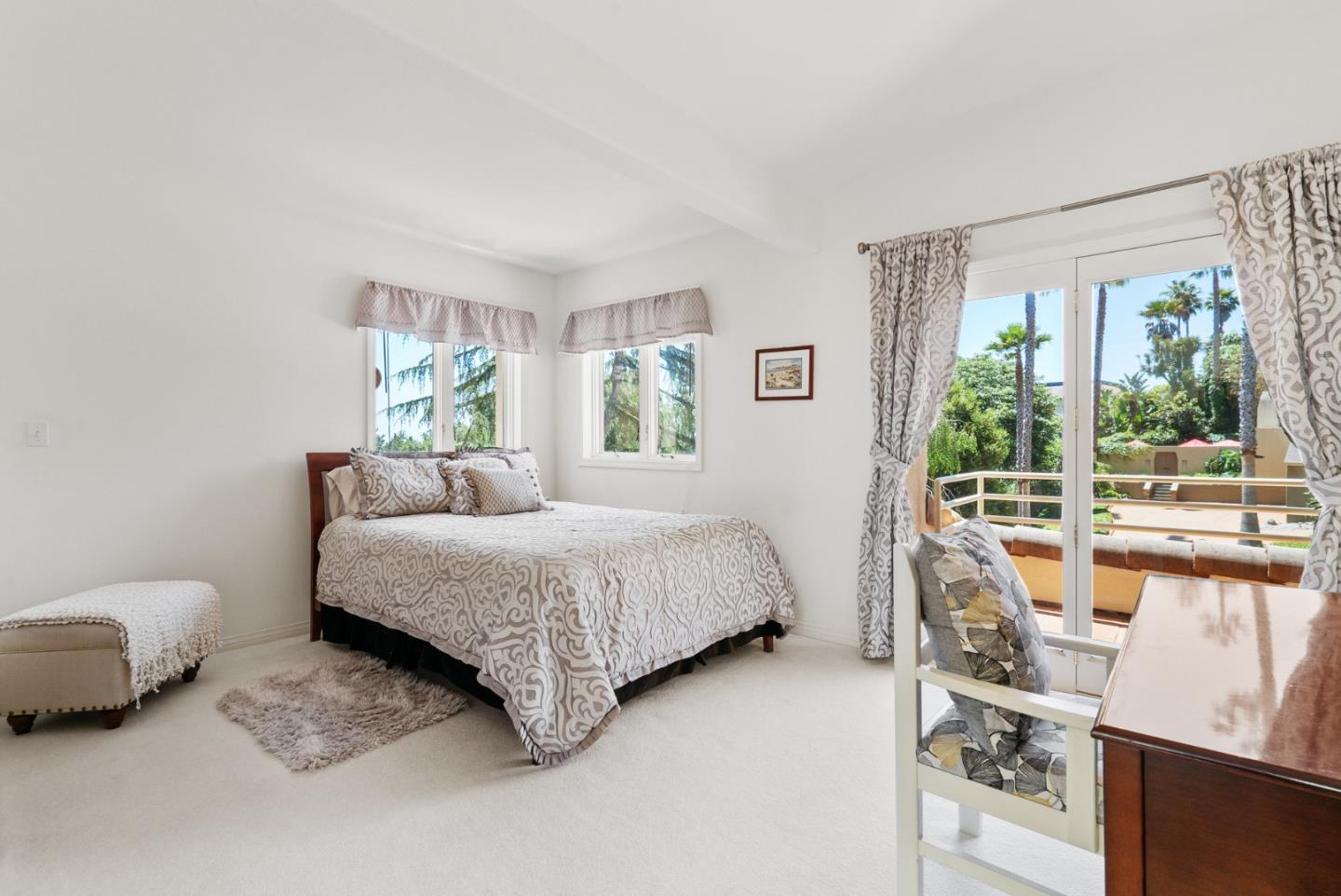 Detail Gallery Image 36 of 117 For 29 Kite Hill Rd, Santa Cruz,  CA 95060 - 3 Beds | 2/1 Baths