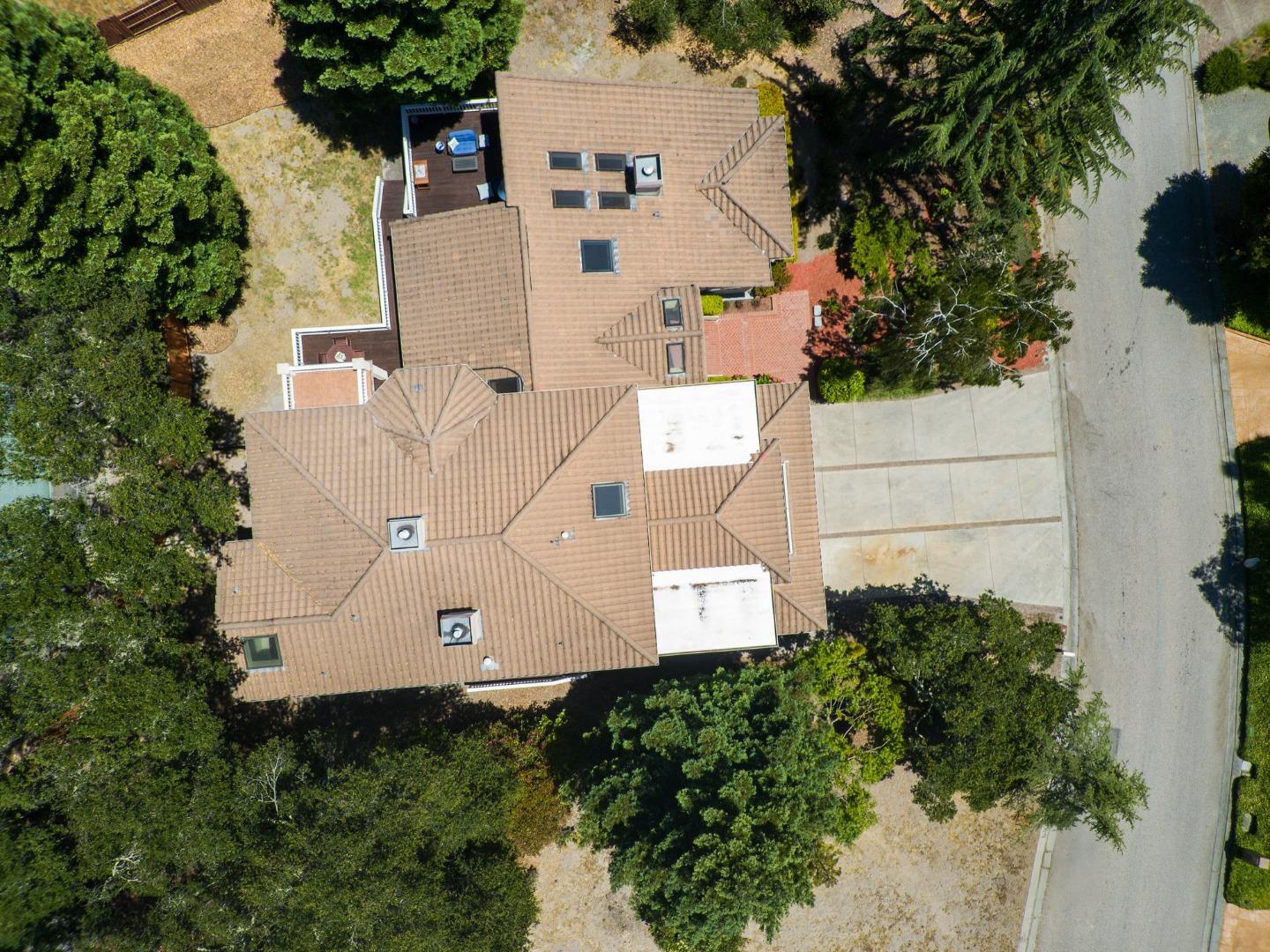 Detail Gallery Image 50 of 117 For 29 Kite Hill Rd, Santa Cruz,  CA 95060 - 3 Beds | 2/1 Baths