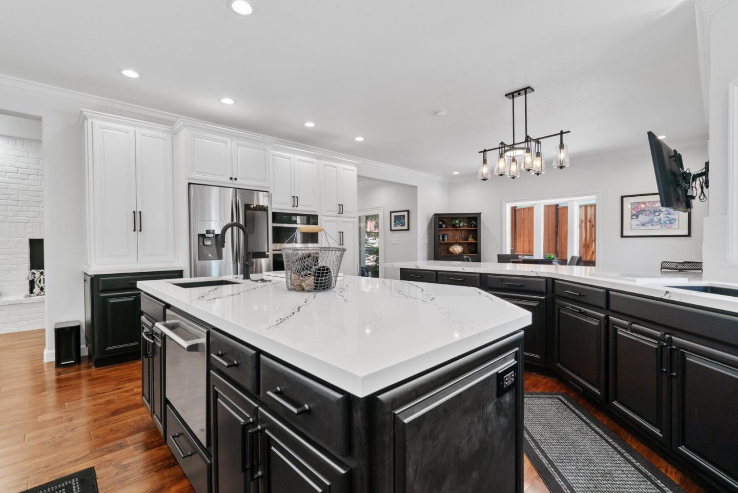 Detail Gallery Image 6 of 117 For 29 Kite Hill Rd, Santa Cruz,  CA 95060 - 3 Beds | 2/1 Baths