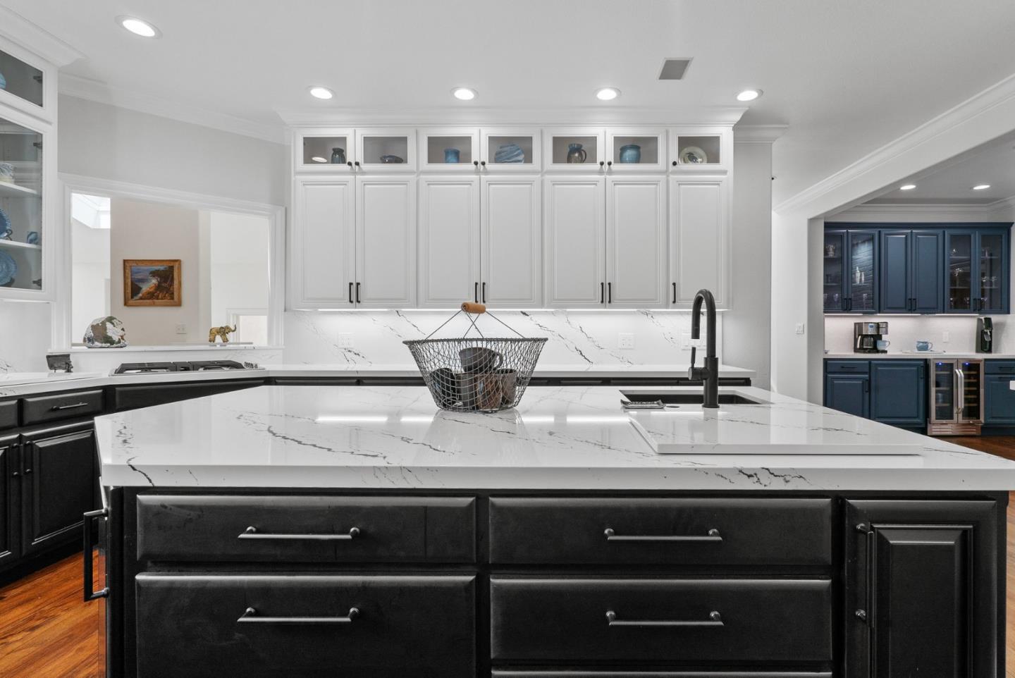 Detail Gallery Image 73 of 117 For 29 Kite Hill Rd, Santa Cruz,  CA 95060 - 3 Beds | 2/1 Baths